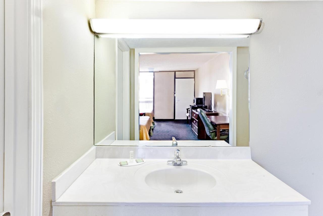 Super Inn & Suites Carrollton Buitenkant foto